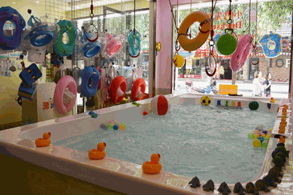 Cai.s Holley婴儿游泳馆